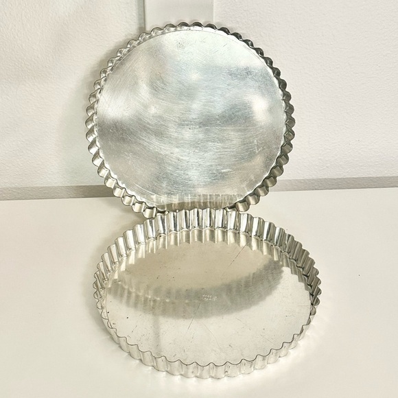 France. Other - 2) VTG French Fluted 8” Pie Tart Pans Baking Tins Removable Bottoms France cake